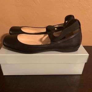 Jessica Simpson MANDALAYE Black Flats SZ 8.5!